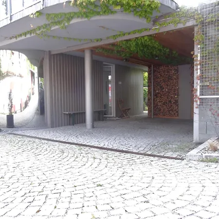 Apartment Omyxl