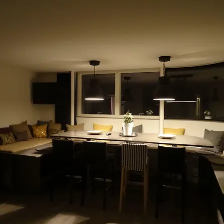 Daire Holidayhome Omyxl *