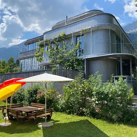 Omyxl * Innsbruck